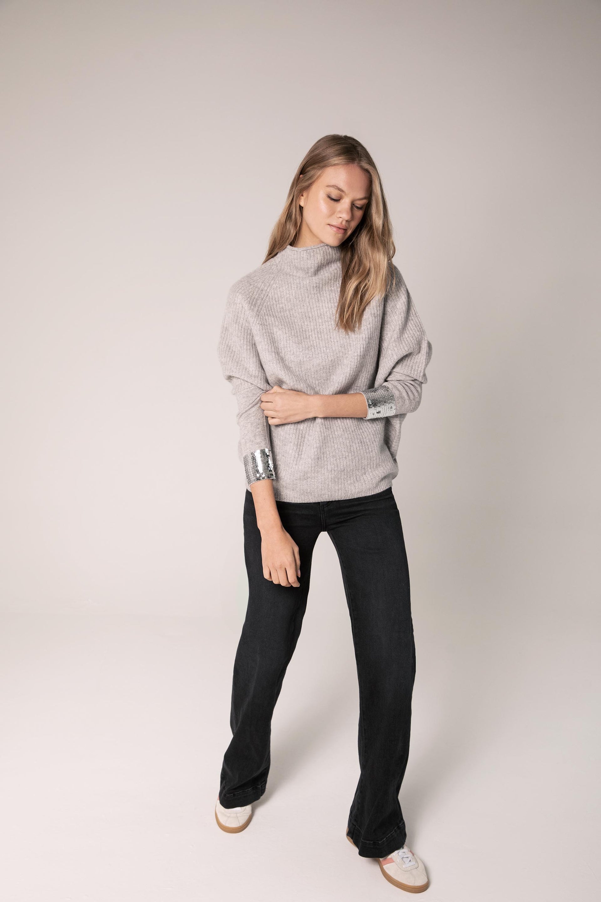 The Cashmere Sequin Slouchy Rib in Flint