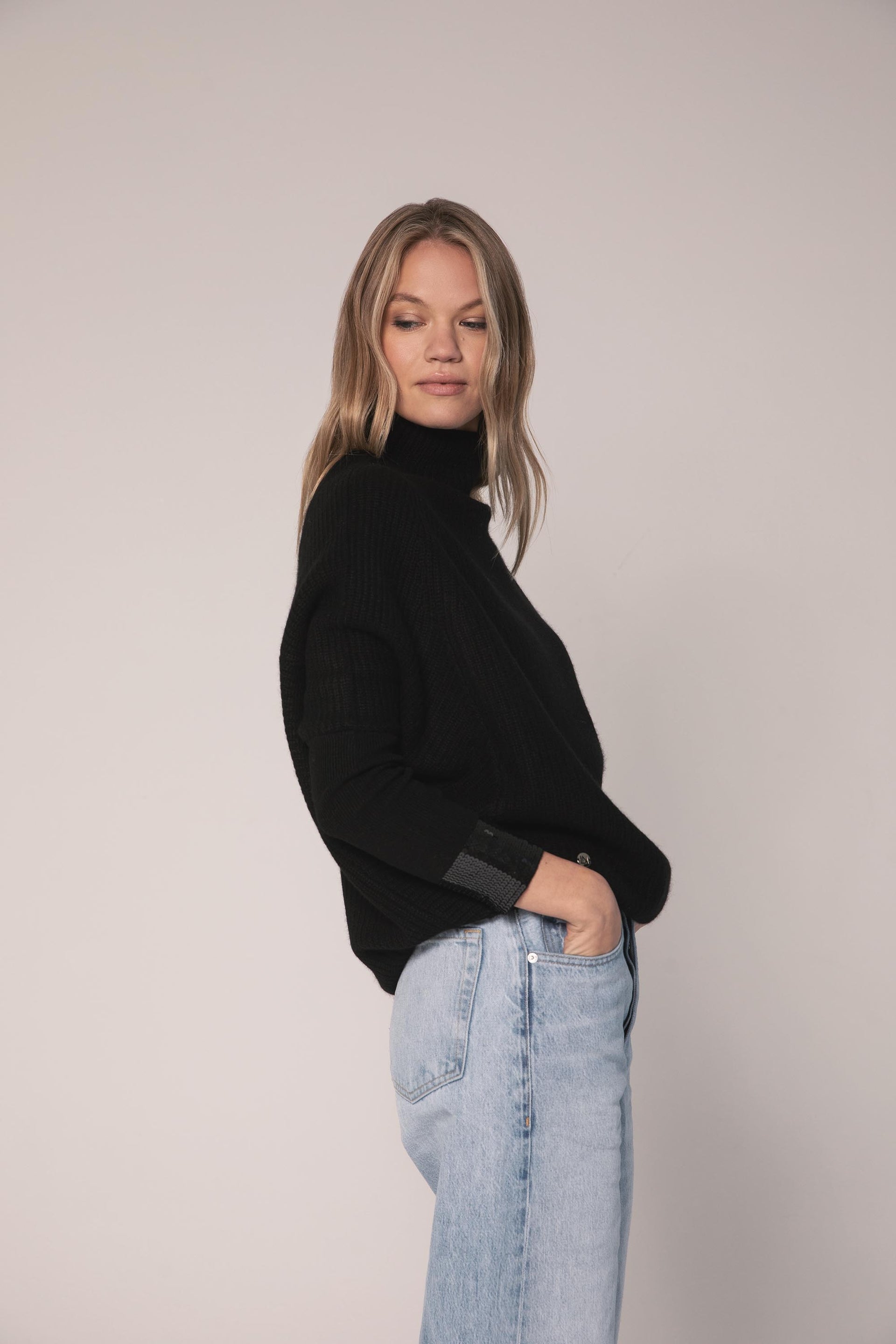 The Cashmere Sequin Slouchy Rib in Black