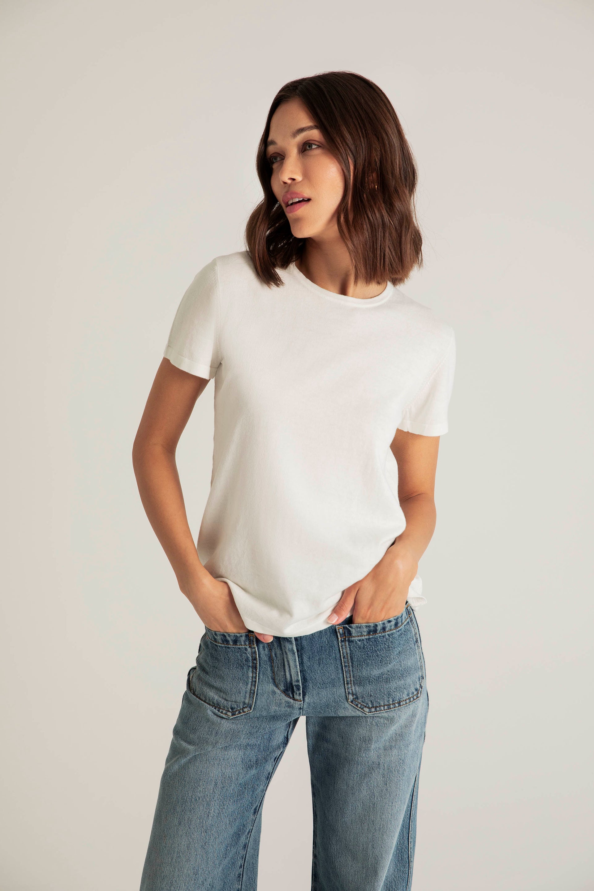 Cashmere Regular Tee in Ivory White