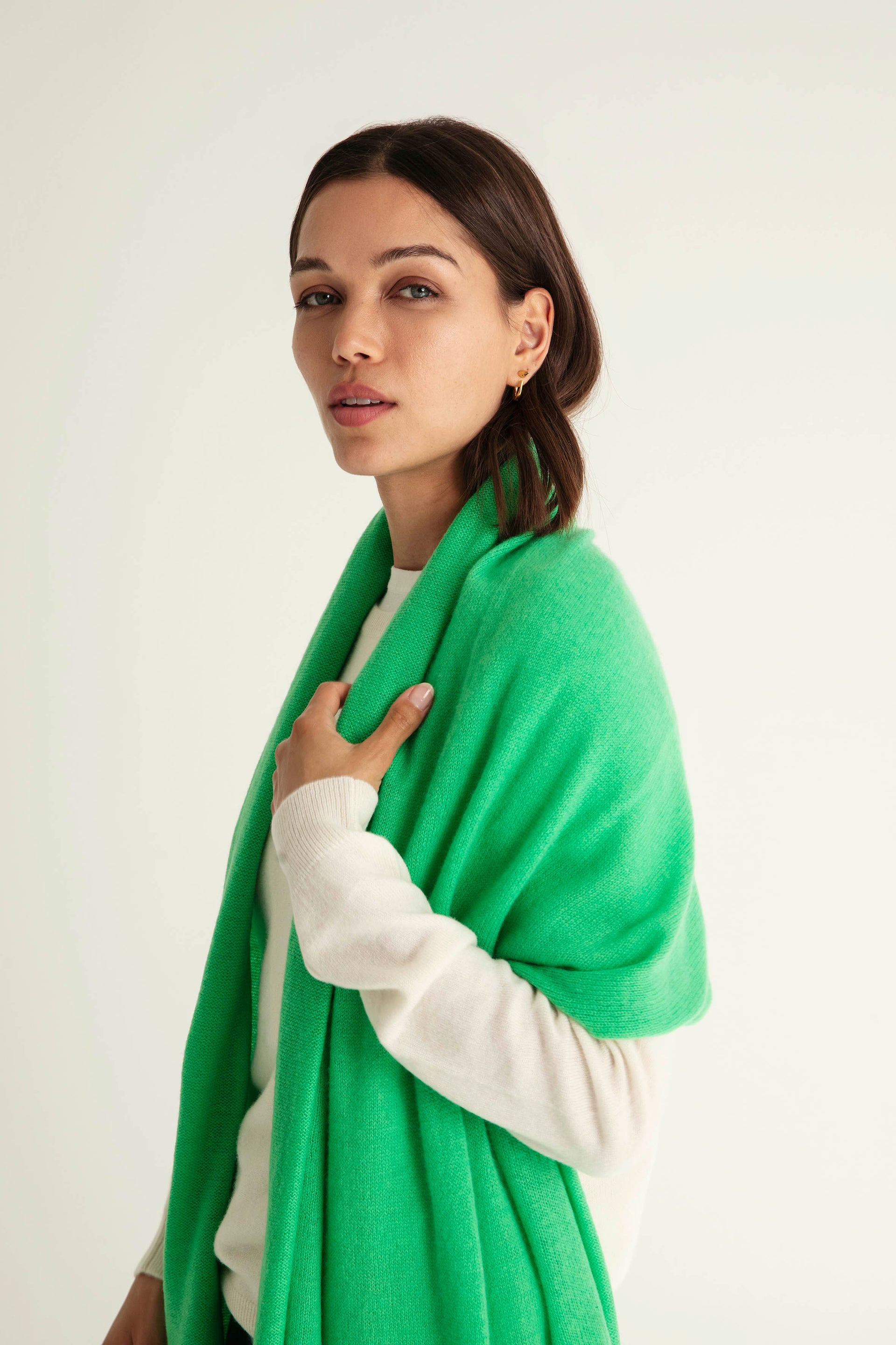 The Cashmere Travel Wrap in Irish Green