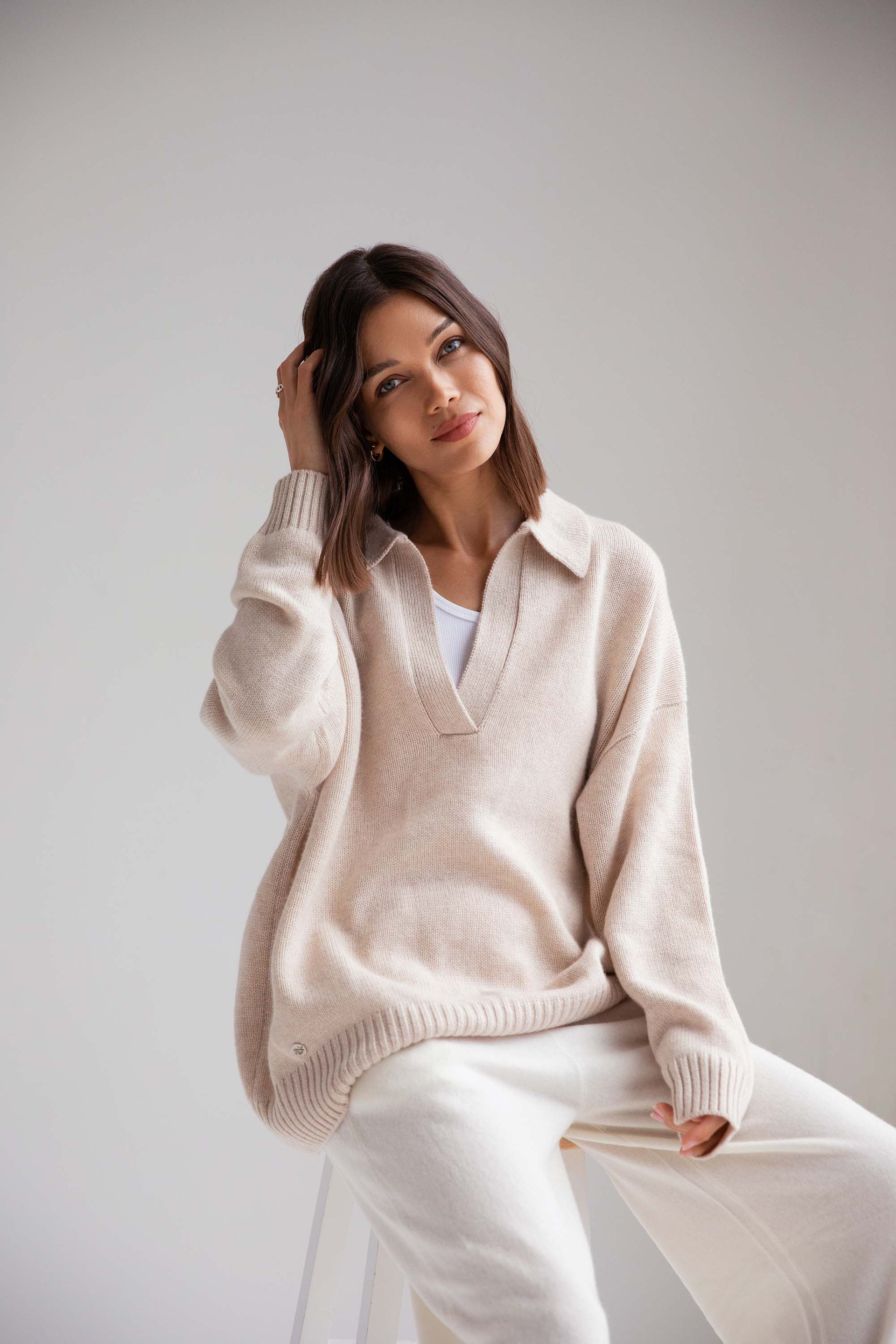 The Cashmere Collar Sweater in Sandstone