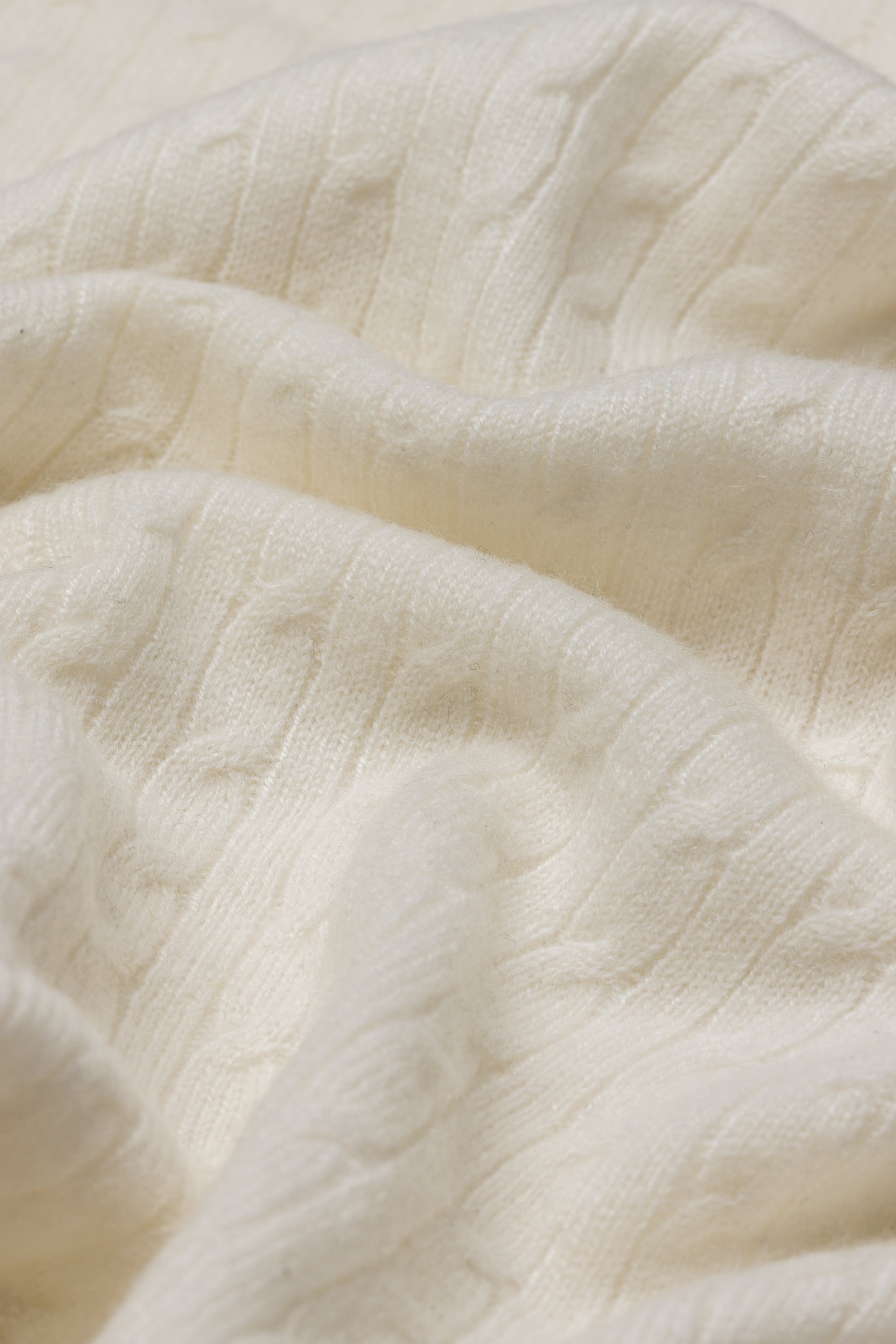 Cashmere Cable Baby Blanket in Snow Peak