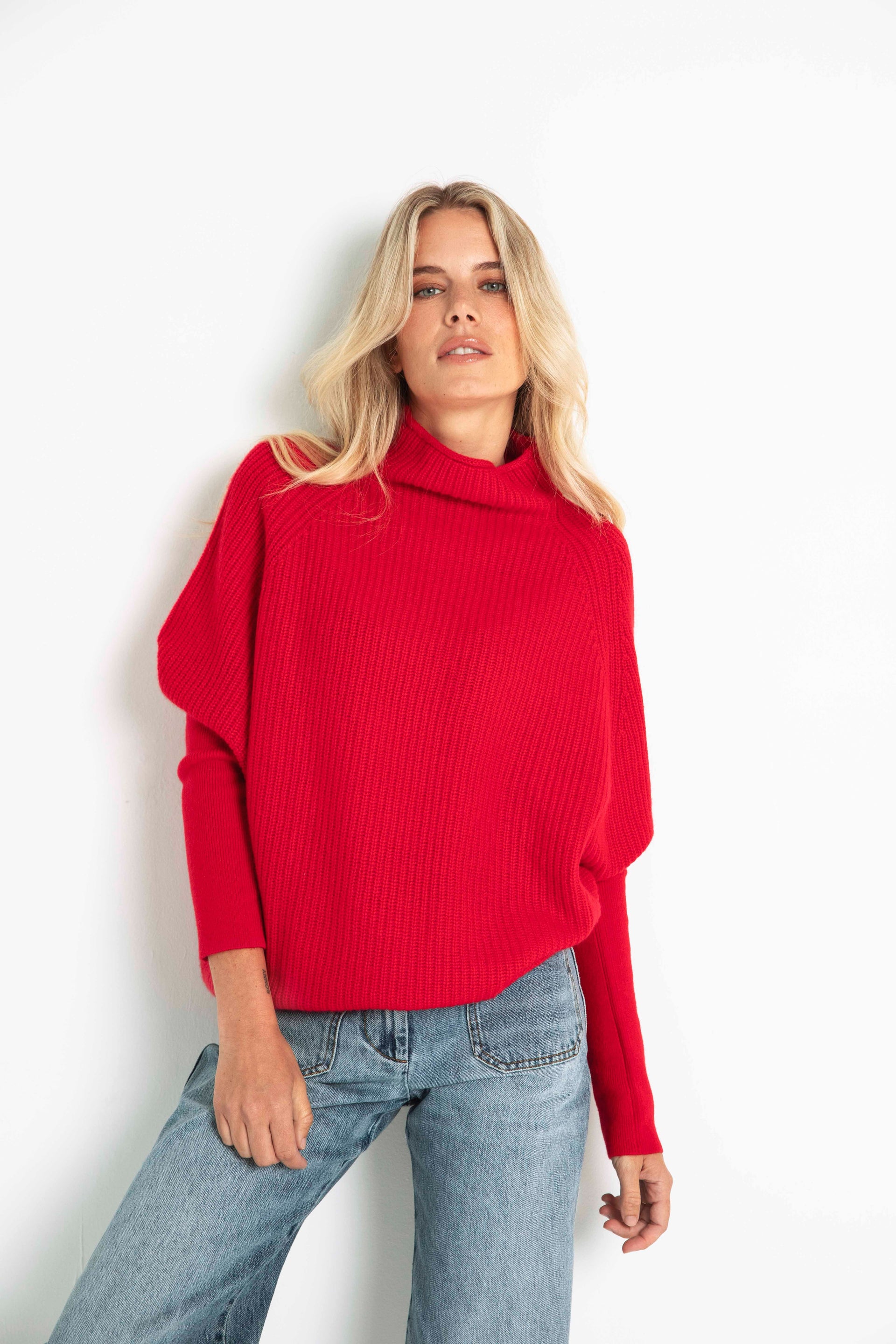 The Cashmere Slouchy Rib Turtleneck in London